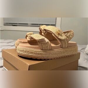Steve Madden Natural Woven Platform Sandals